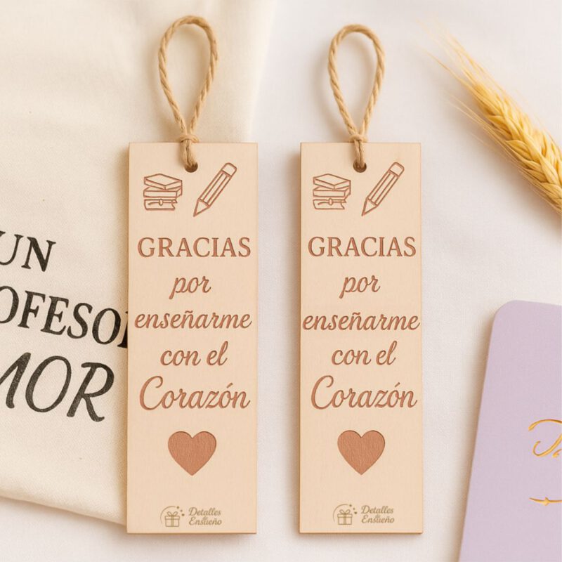 Marcapáginas "Gracias por enseñarme con el corazón"